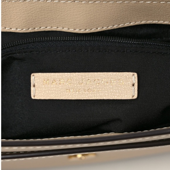 MARC JACOBS NWT LEATHER SADDLE BAG Antique Beige - Picture 7 of 13